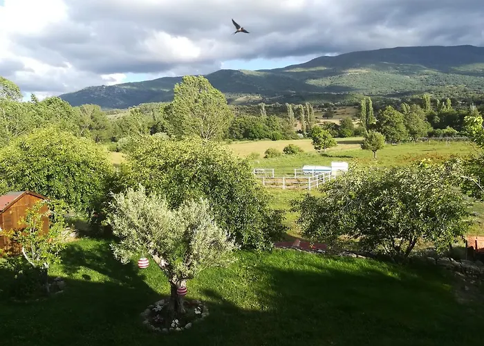 El Mirador Del Gato I Y Ii Dom wakacyjny Mesegar de Corneja